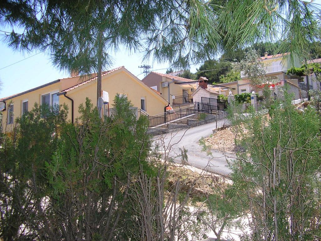 Apartments Viki Trogir Eksteriør billede