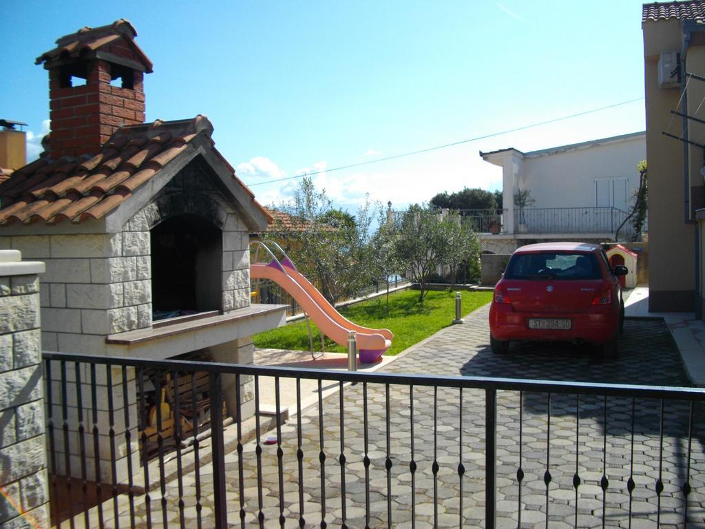 Apartments Viki Trogir Eksteriør billede