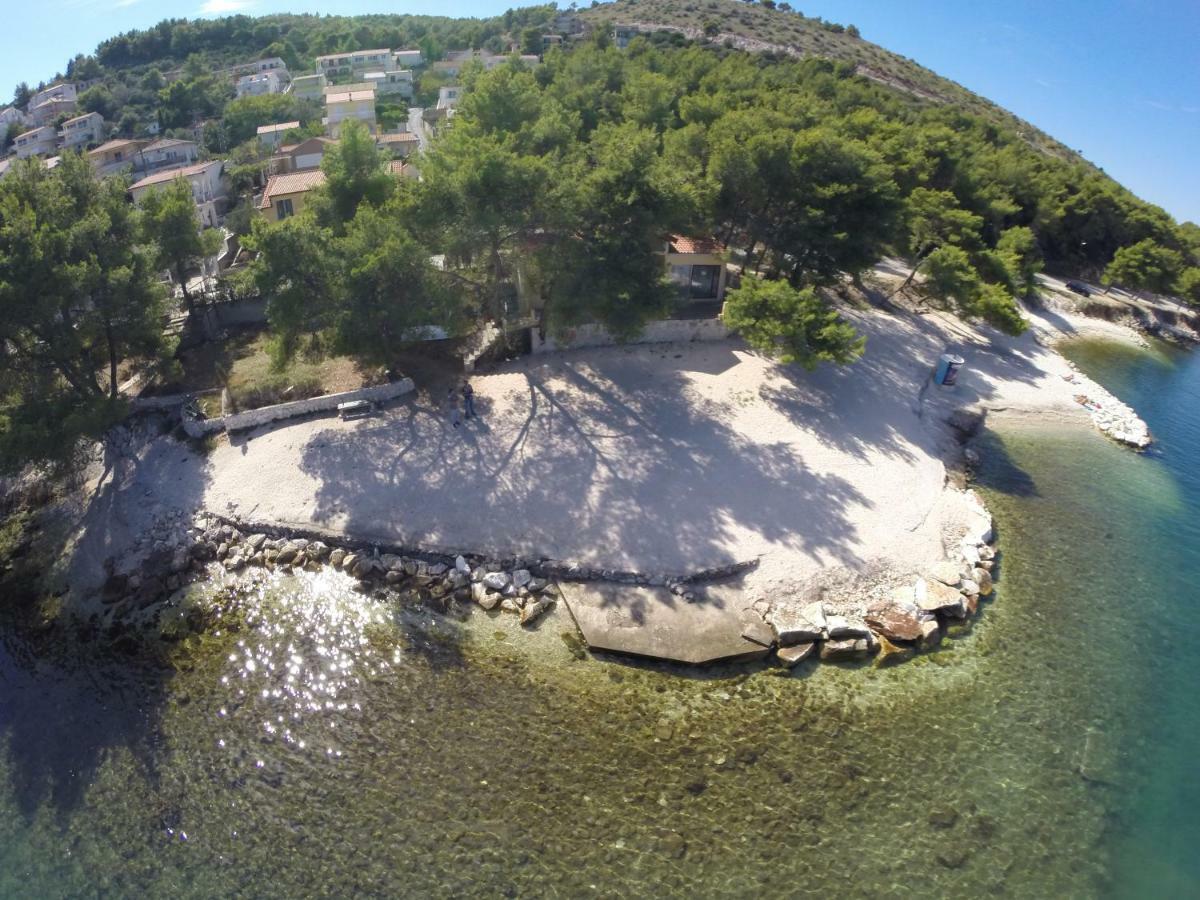 Apartments Viki Trogir Eksteriør billede