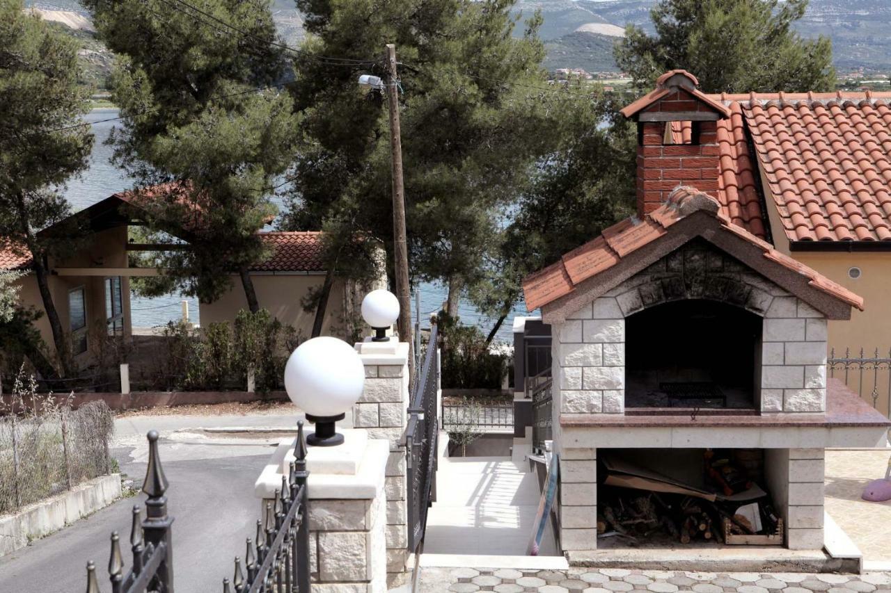 Apartments Viki Trogir Eksteriør billede
